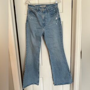 Levi’s 70’s High Flare light wash jeans